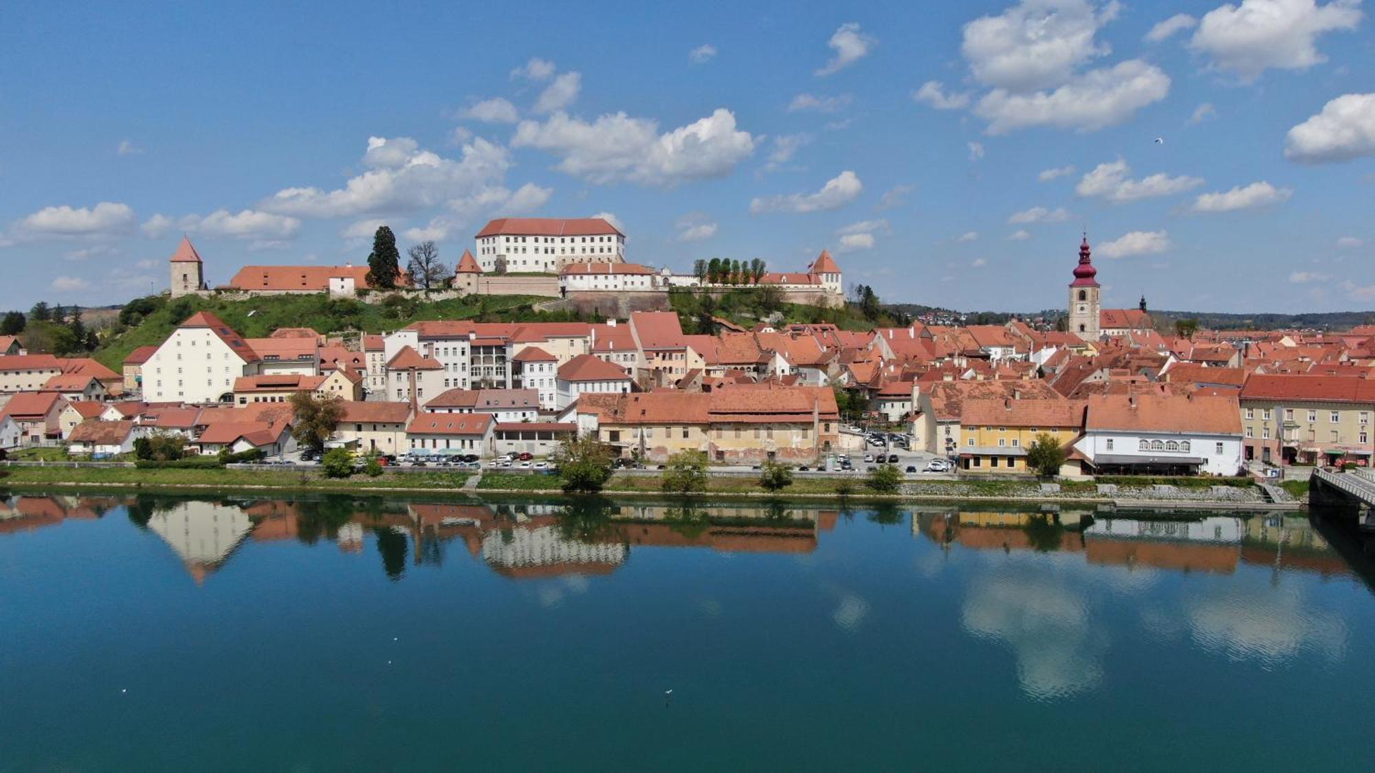 Guesthouse Pri Tonetu Ptuj Exteriör bild