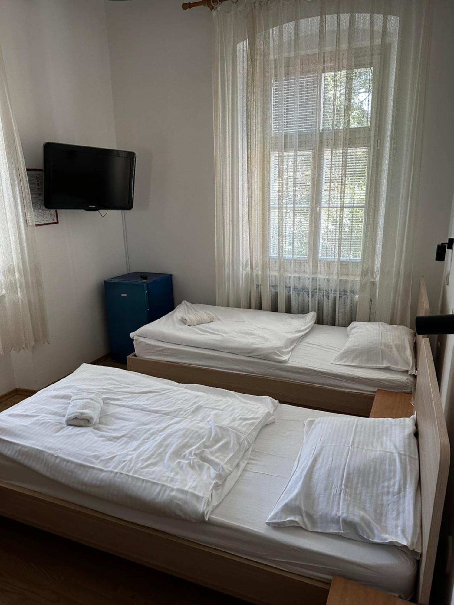 Guesthouse Pri Tonetu Ptuj Exteriör bild